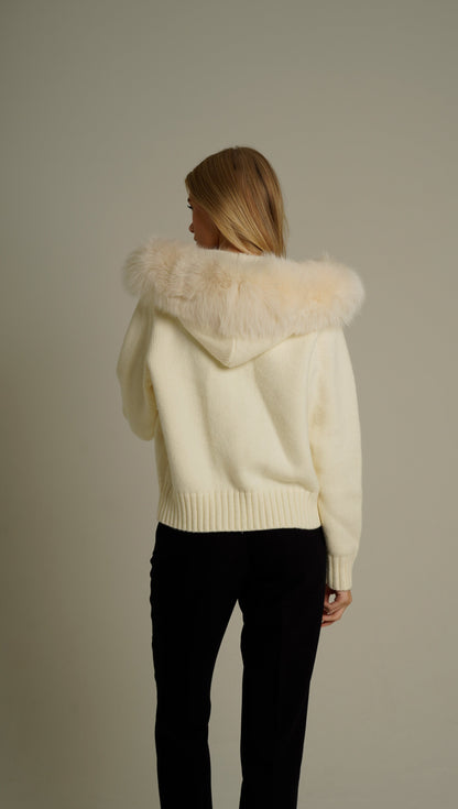 THE CLOUD KNIT COAT