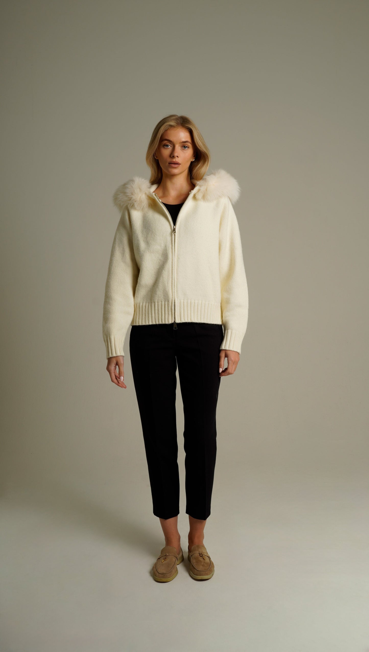 THE CLOUD KNIT COAT